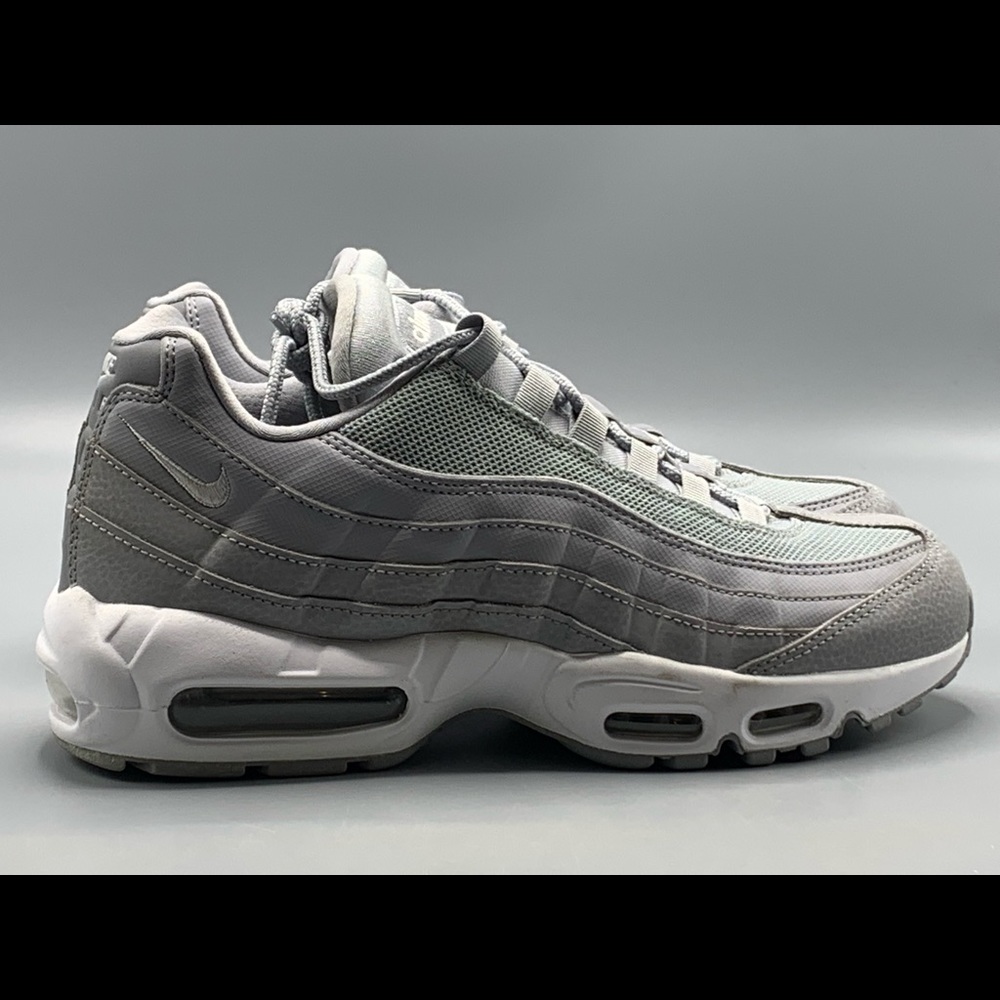NEW Nike Air Max 95 “Wolf Grey” Size 9
